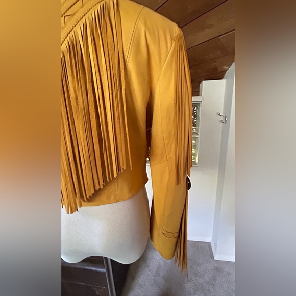 BEAUTIFUL DEER SKIN FRINGE JACKET - Picture 10 of 14